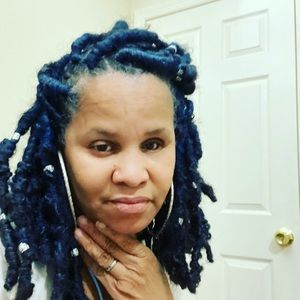 Meet your Posher, Karla